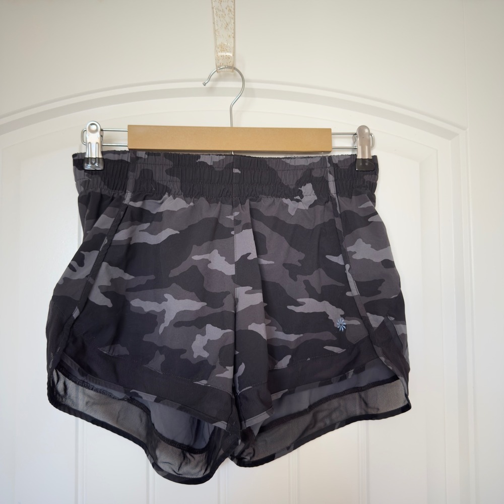 Athleta XS Women Camo Print Mesh Racer‎ Run Shorts 4" Black Gray - Picture 2 of 7